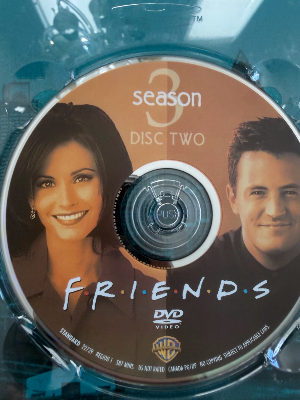 Friends The Complete Third Season DVD box set. Warner Bros. - Picture 6 of 10